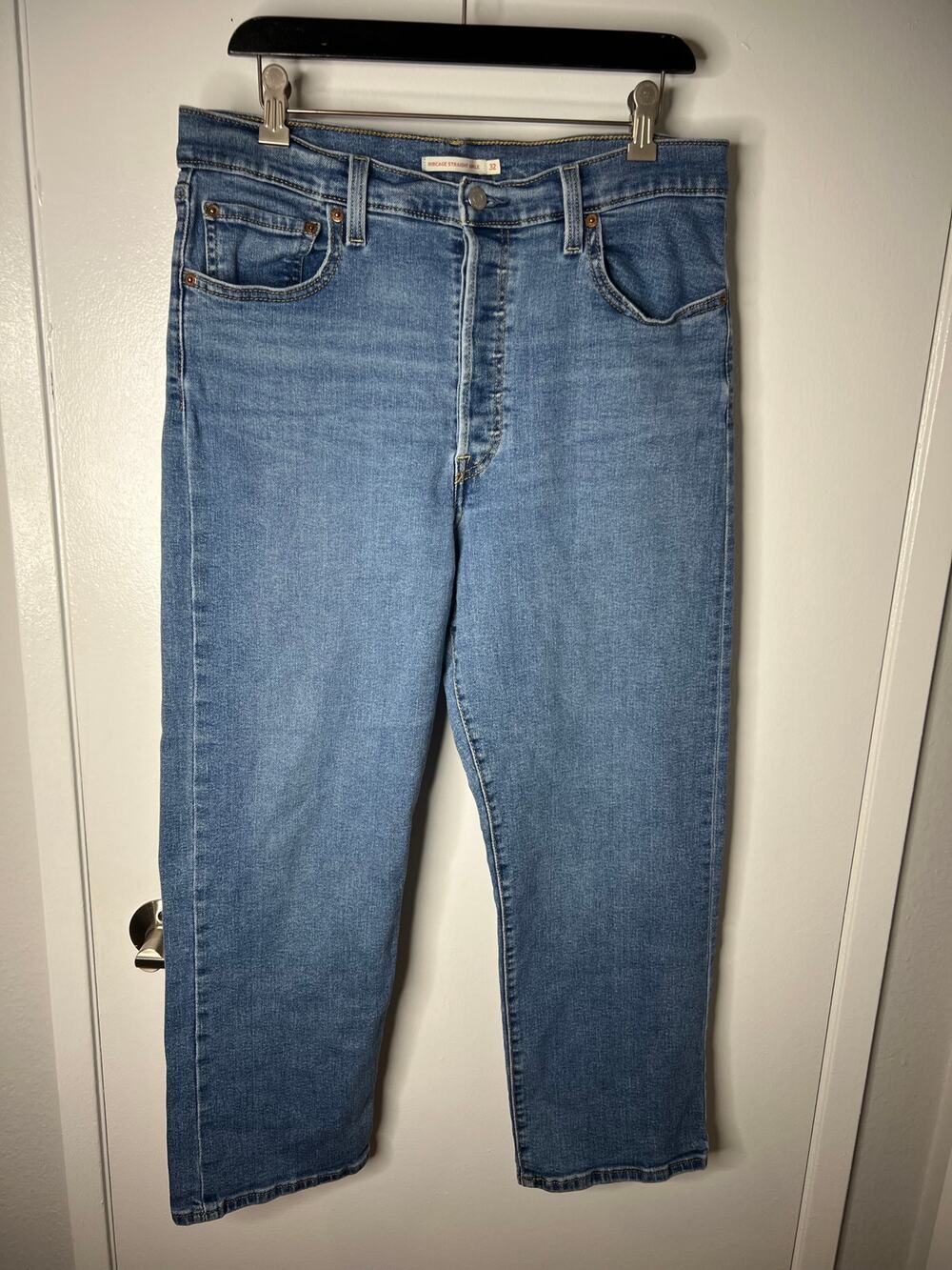 Levi's Women's Ribcage Straight Ankle Button-Fly Jeans ~ Size 32